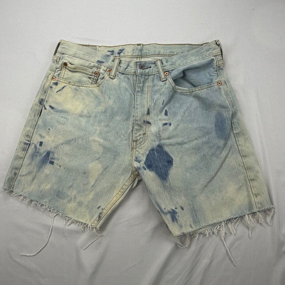 Levi's 505 Denim Shorts Mens W36 Light Blue Acid Wash Bleach Splatter Cut Off